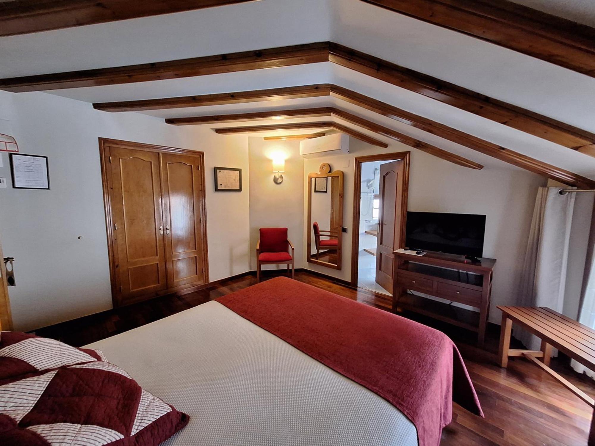 Hotel Aragueells Benasque Exterior photo